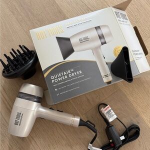 Silver Professional Grooming Tool Set with Modern Design